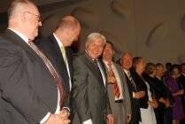 AWO verleiht Regine-Hildebrandt-Medaille an Manfred Stolpe