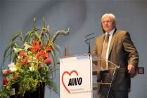 AWO verleiht Regine-Hildebrandt-Medaille an Manfred Stolpe